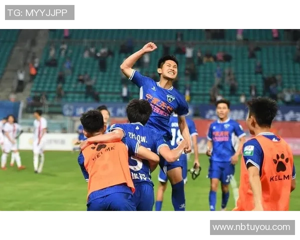 厄多瓜尔足球明星崛起之路：从草根到顶级球员的奋斗历程